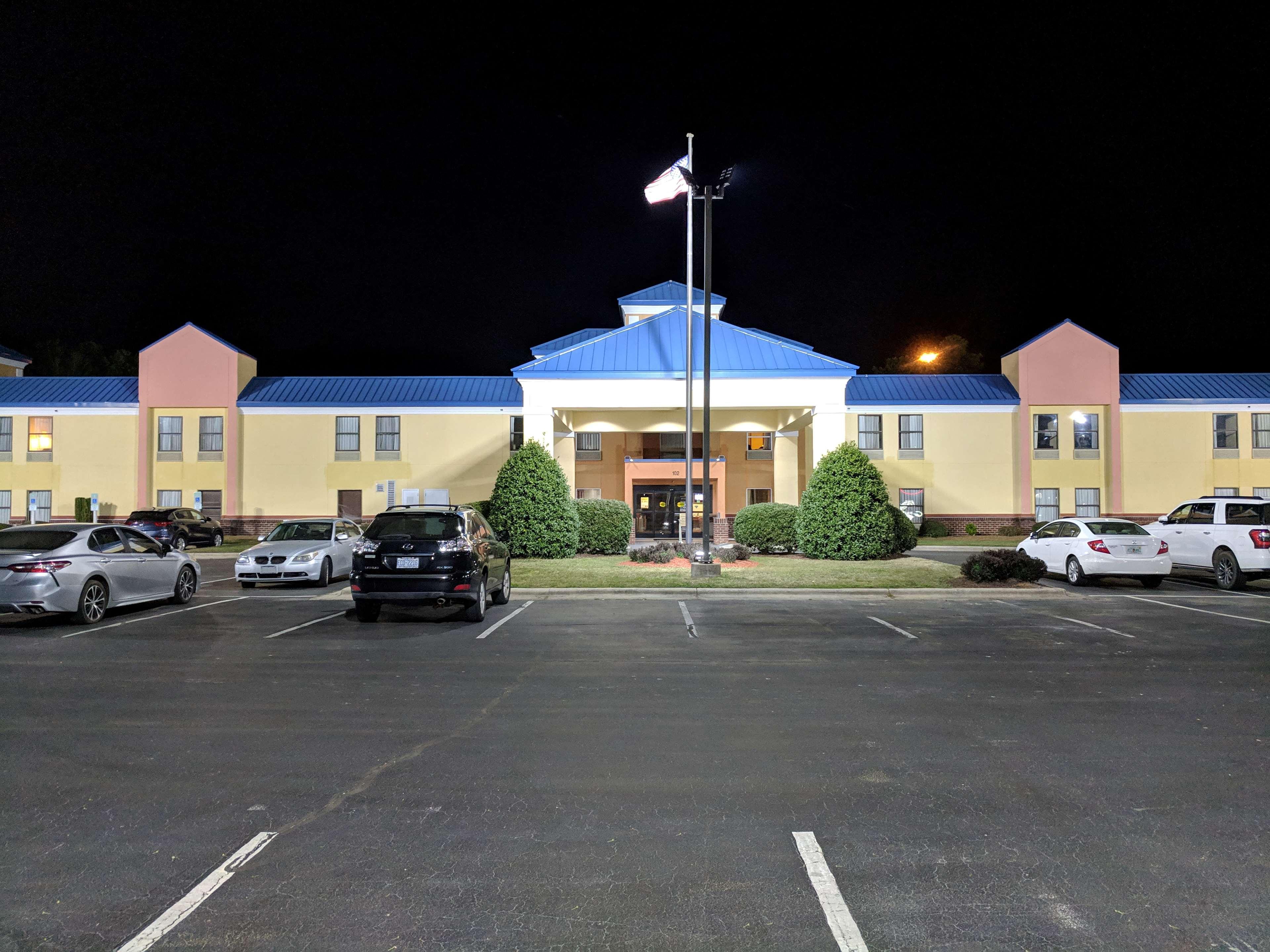 Surestay Plus Hotel Tarboro Eksteriør bilde