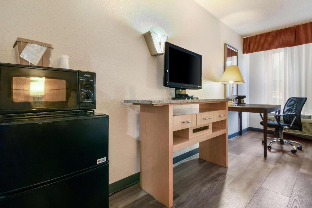 Surestay Plus Hotel Tarboro Eksteriør bilde